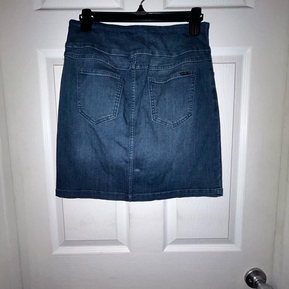 NWOT - Denim Mini Skort in Dark Blue - Versatile Everyday Staple - Picture 2 of 5